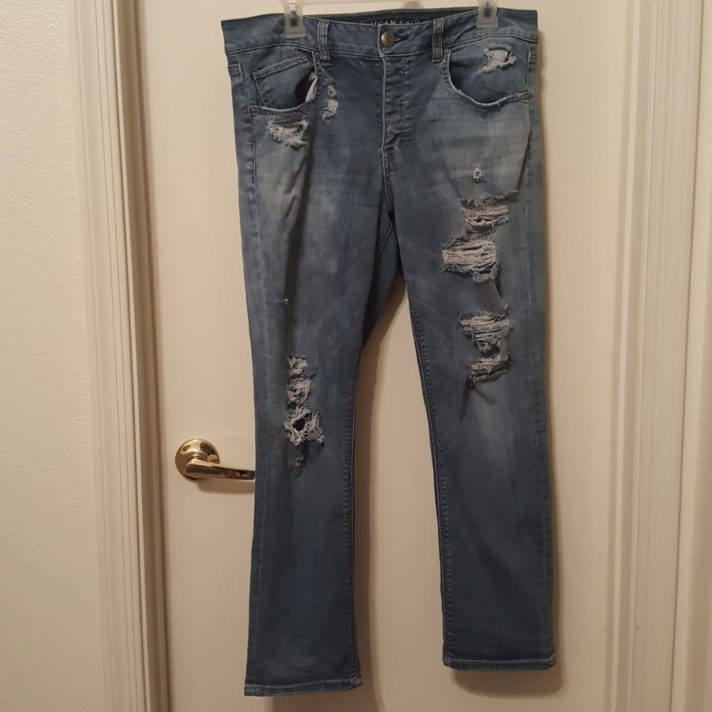 American Eagle distressed jeans